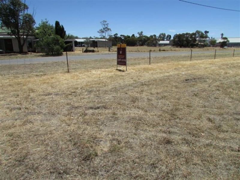 23 & 24 Clifford Street, Warracknabeal VIC 3393