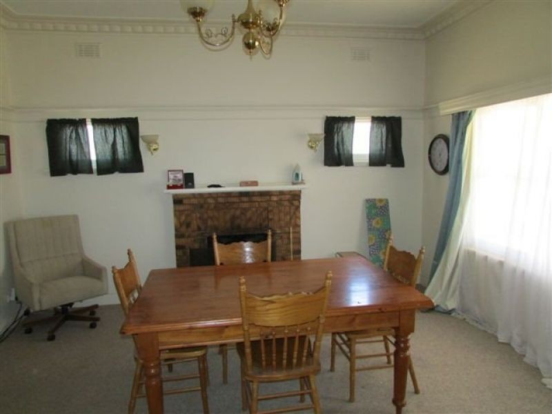 21 Gladstone Street, Beulah VIC 3395