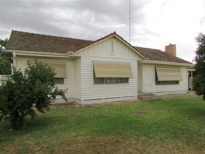 19 Kokoda Avenue, Warracknabeal VIC 3393