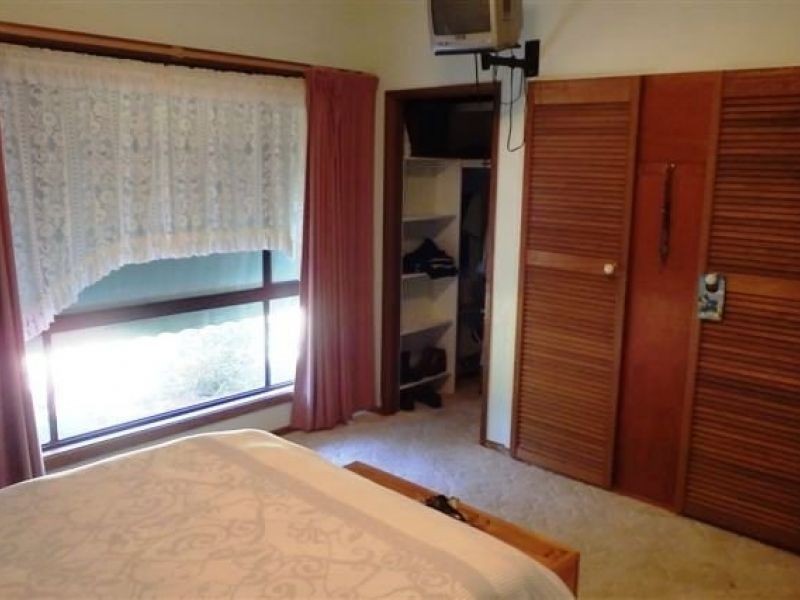 2 Symes Avenue, Warracknabeal VIC 3393