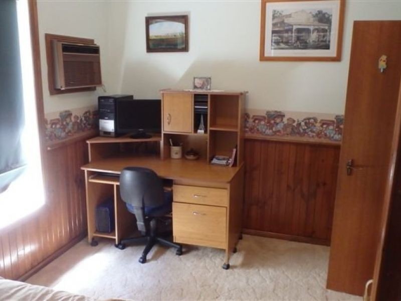 2 Symes Avenue, Warracknabeal VIC 3393