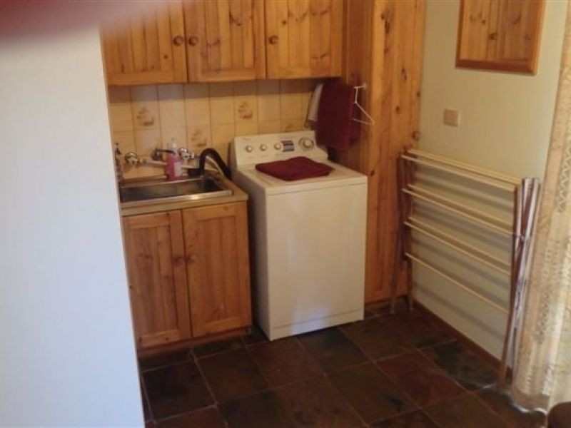 2 Symes Avenue, Warracknabeal VIC 3393