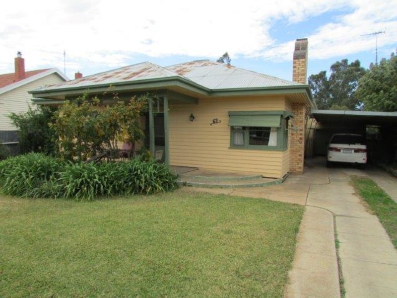 67 Jamouneau Street, Warracknabeal VIC 3393