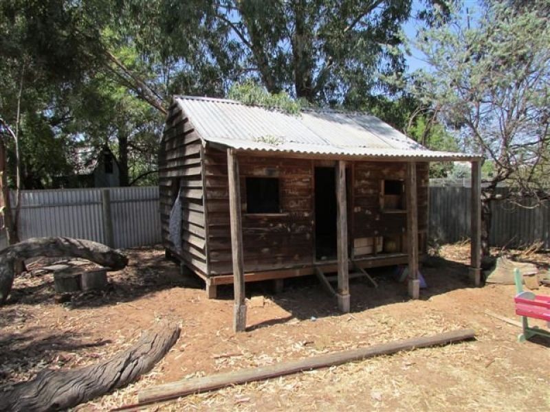 67 Jamouneau Street, Warracknabeal VIC 3393