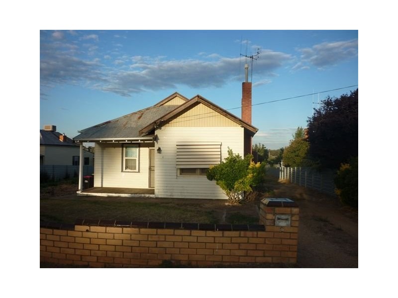 2 Kimberley Street, St Arnaud VIC 3478