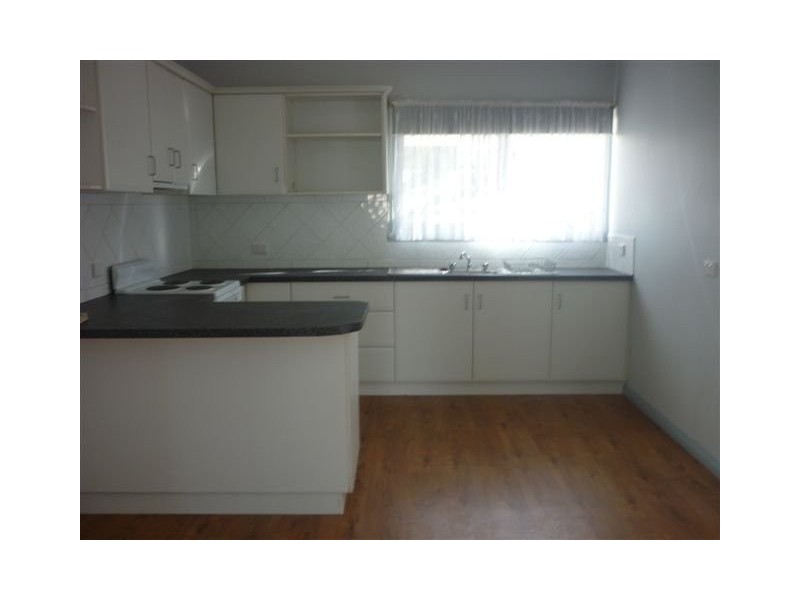 30 Walker Street, Donald VIC 3480