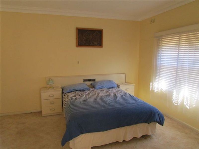 31 Milbourne Street, Warracknabeal VIC 3393