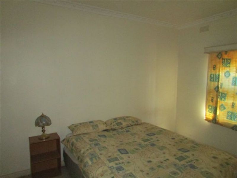 31 Milbourne Street, Warracknabeal VIC 3393