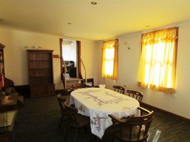 31 Milbourne Street, Warracknabeal VIC 3393