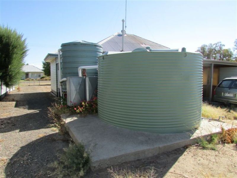 31 Milbourne Street, Warracknabeal VIC 3393