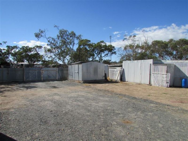 31 Milbourne Street, Warracknabeal VIC 3393