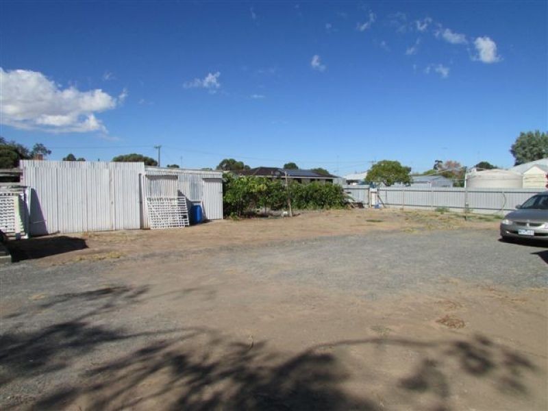 31 Milbourne Street, Warracknabeal VIC 3393