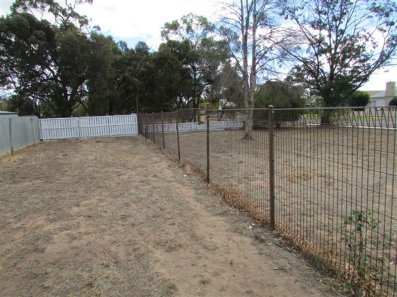 130 Anderson Street, Warracknabeal VIC 3393