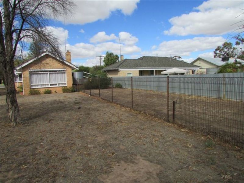 130 Anderson Street, Warracknabeal VIC 3393