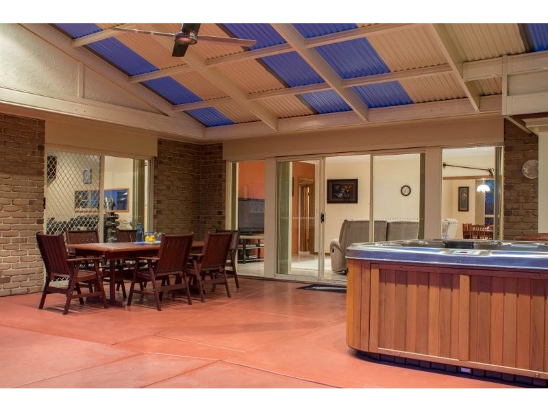 10 River Road, Port Noarlunga SA 5167