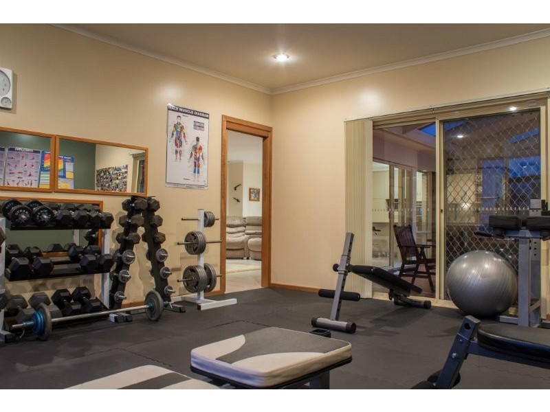10 River Road, Port Noarlunga SA 5167