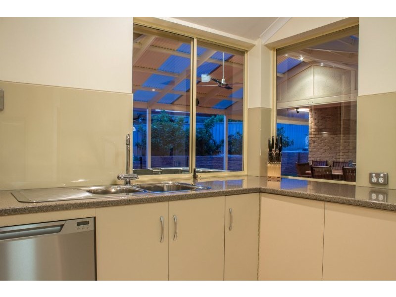 10 River Road, Port Noarlunga SA 5167