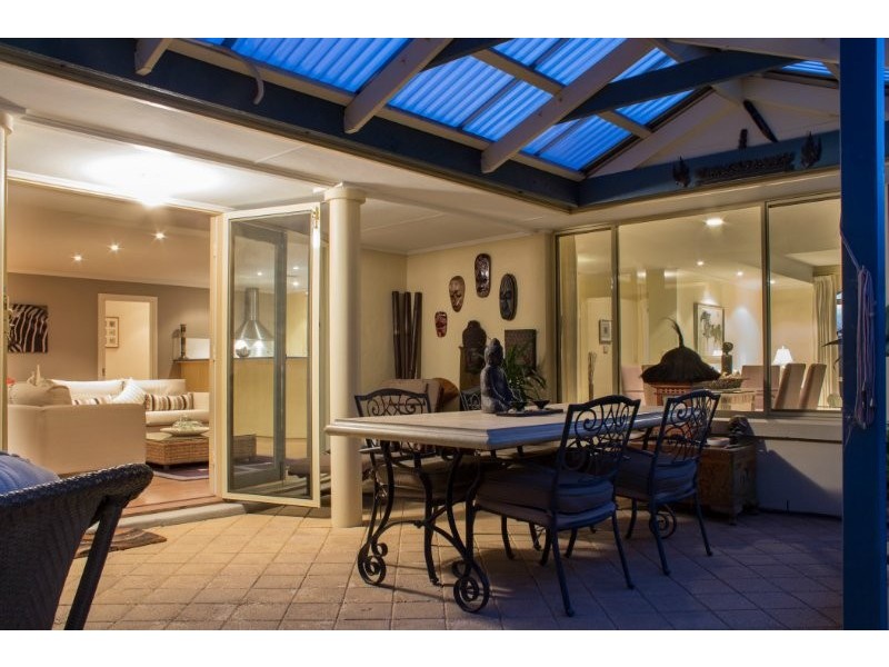 12 Annabelle Drive, Hallett Cove SA 5158