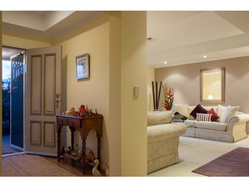 12 Annabelle Drive, Hallett Cove SA 5158