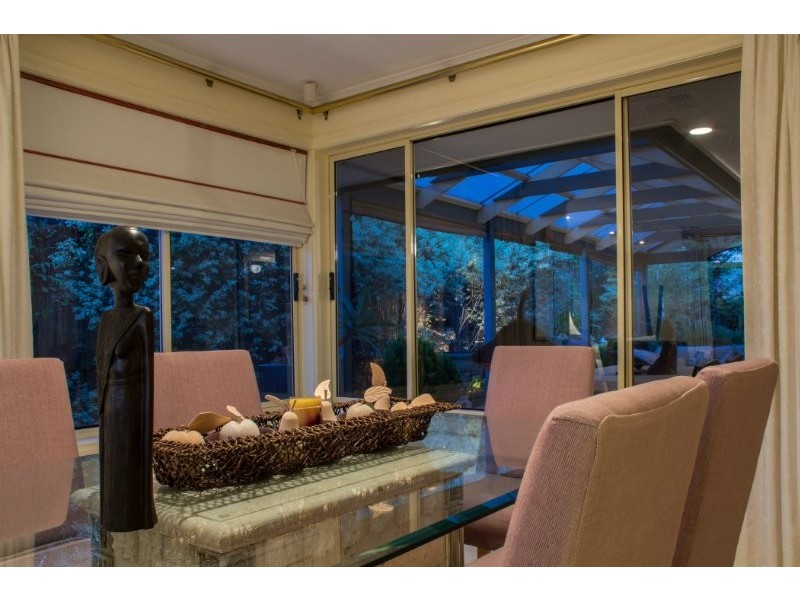 12 Annabelle Drive, Hallett Cove SA 5158