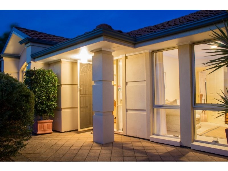 12 Annabelle Drive, Hallett Cove SA 5158