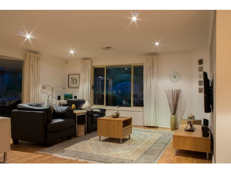 12 Annabelle Drive, Hallett Cove SA 5158