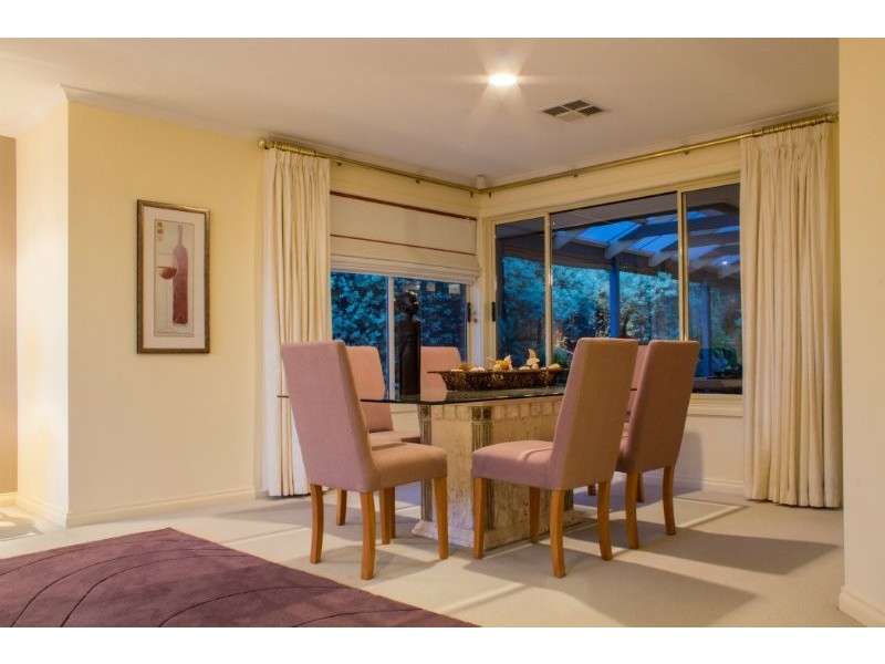 12 Annabelle Drive, Hallett Cove SA 5158