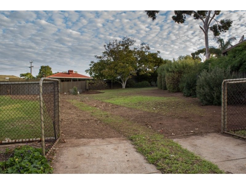 6 Ridge Court, Morphett Vale SA 5162