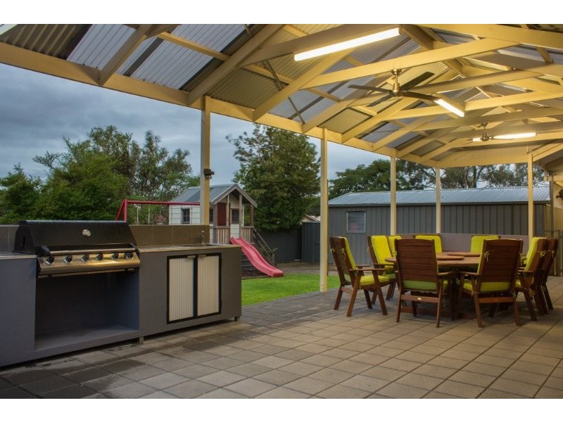 11 Ardross Crescent, Morphett Vale SA 5162