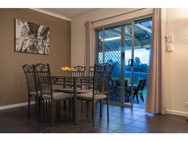 11 Ardross Crescent, Morphett Vale SA 5162