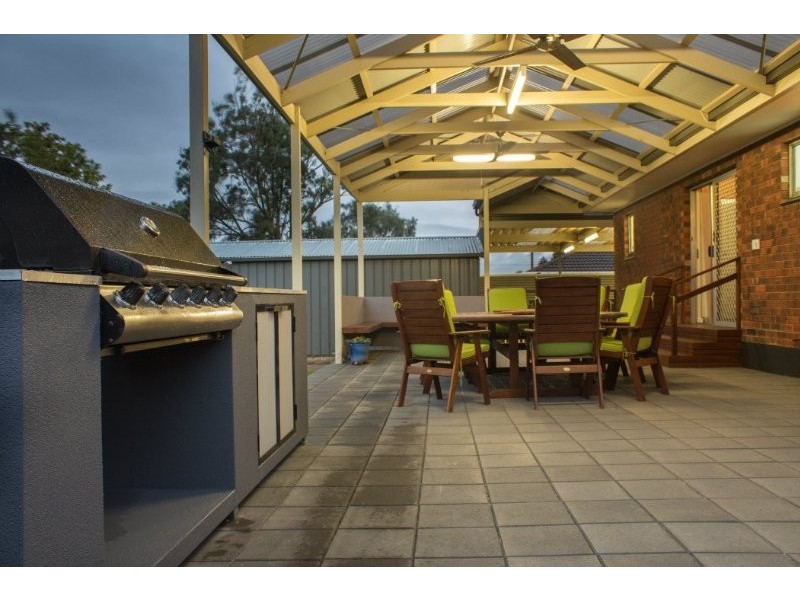 11 Ardross Crescent, Morphett Vale SA 5162