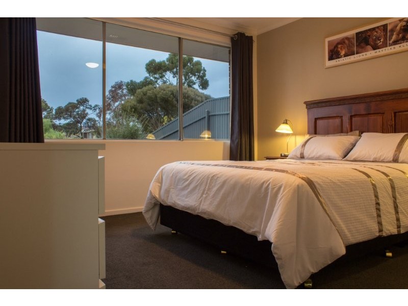 11 Ardross Crescent, Morphett Vale SA 5162