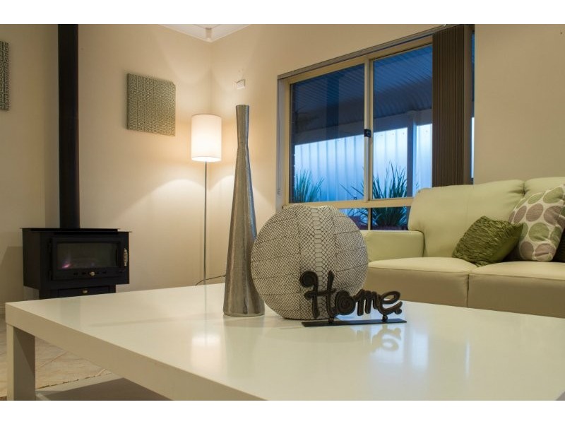 4 Redbank Close, O’halloran Hill SA 5158