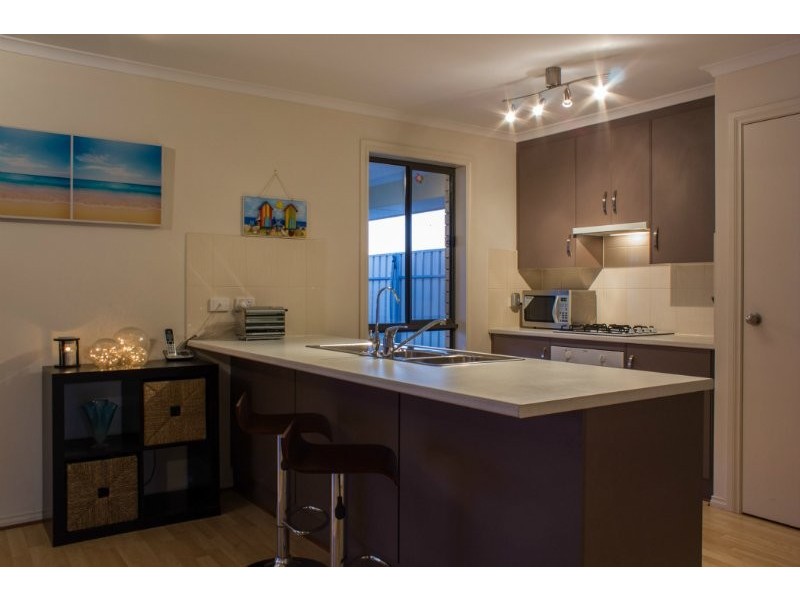 34 Quinn Street, Christie Downs SA 5164