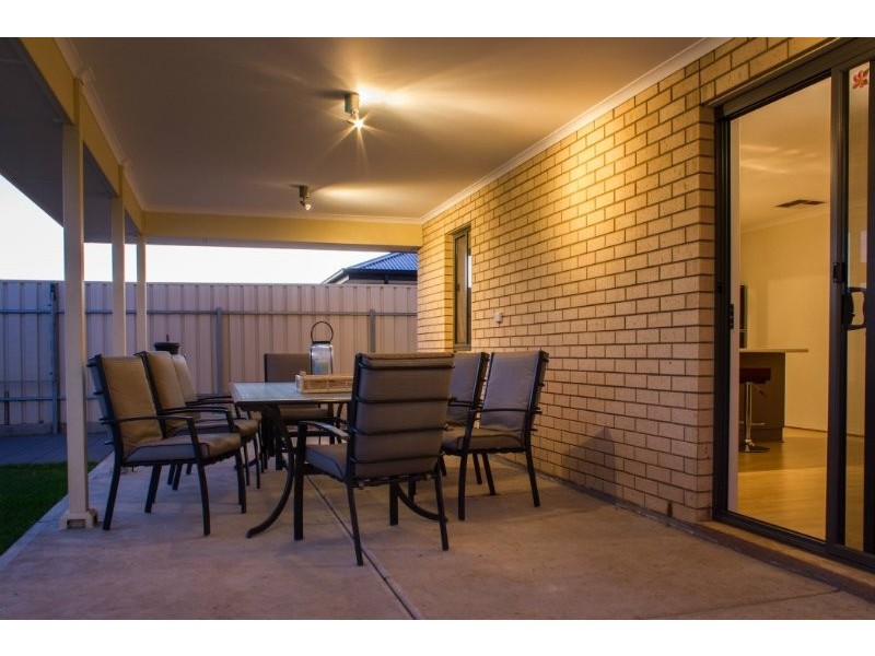 34 Quinn Street, Christie Downs SA 5164