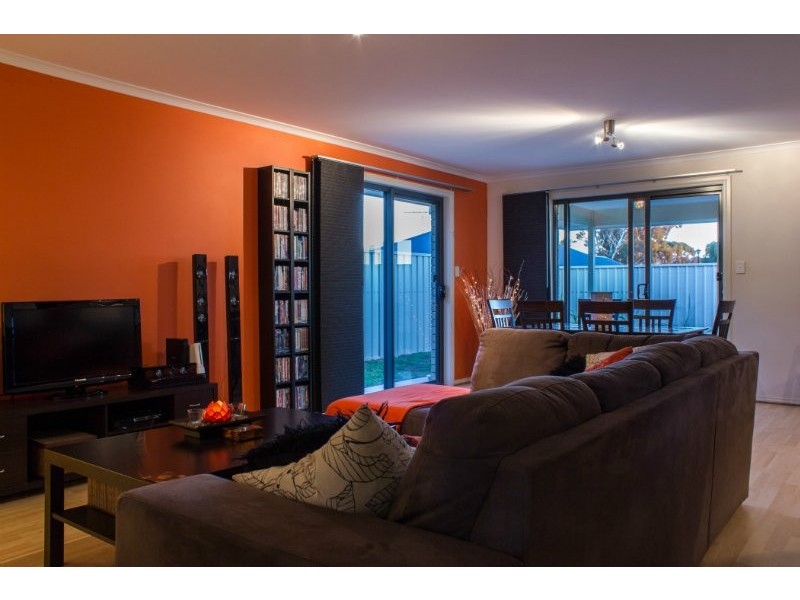 34 Quinn Street, Christie Downs SA 5164