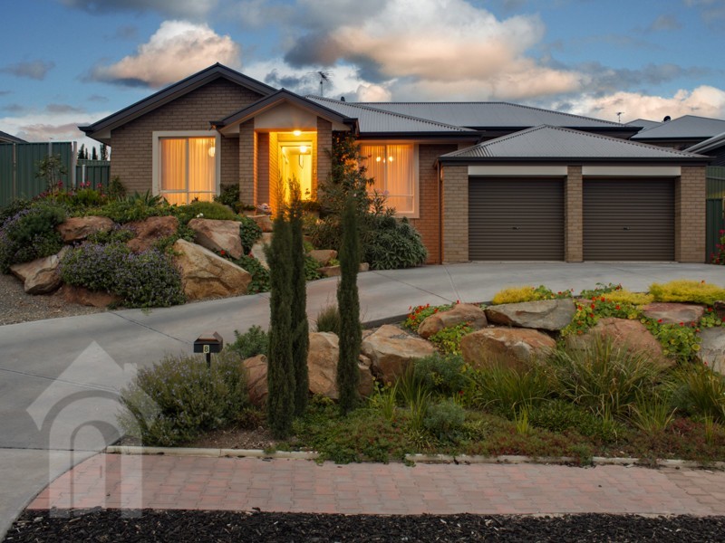 8 Elizabeth Crescent, Hallett Cove SA 5158