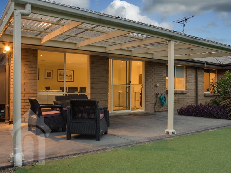 8 Elizabeth Crescent, Hallett Cove SA 5158