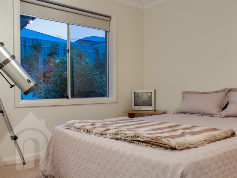 8 Elizabeth Crescent, Hallett Cove SA 5158