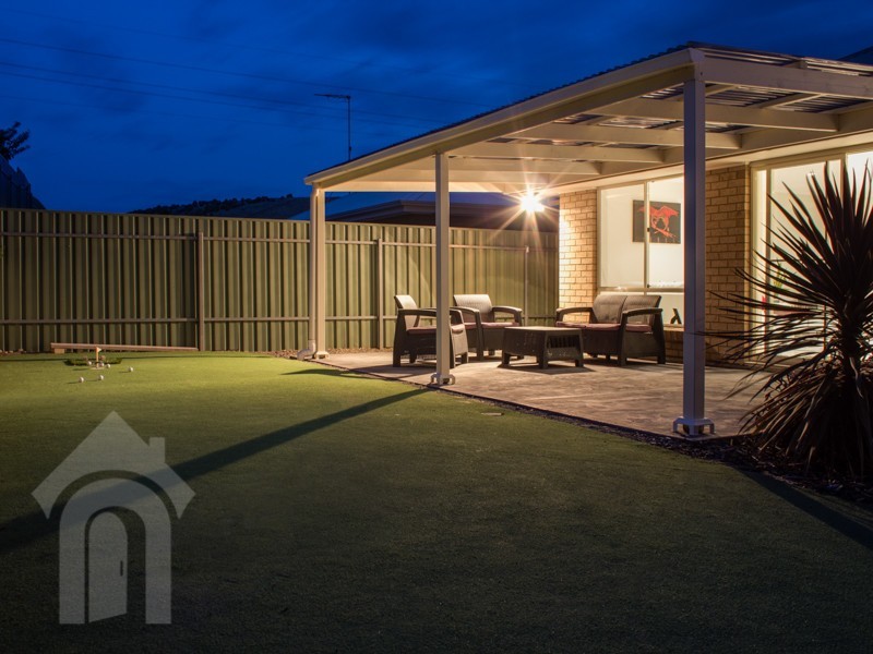 8 Elizabeth Crescent, Hallett Cove SA 5158
