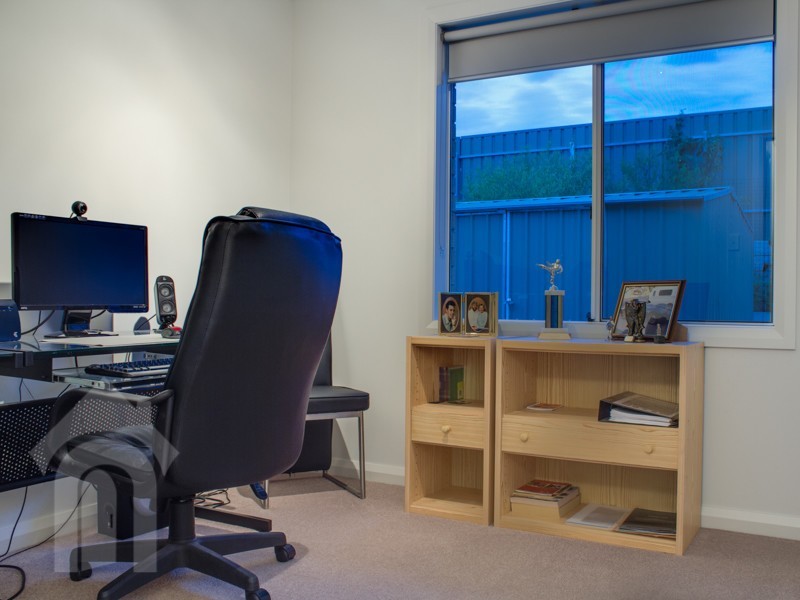 8 Elizabeth Crescent, Hallett Cove SA 5158