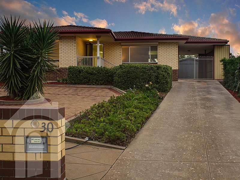 30 Glenhelen Road, Morphett Vale SA 5162