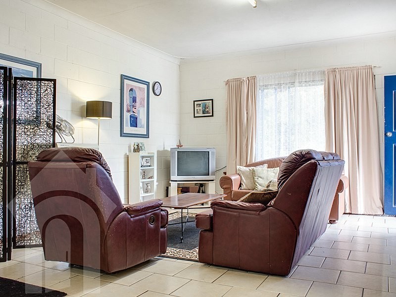 2/2 Sedunary Road, Morphett Vale SA 5162