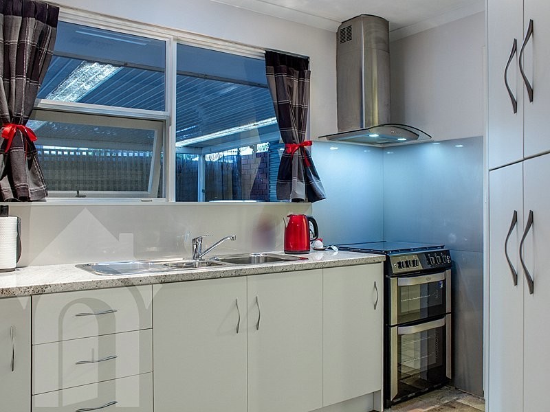 13 Clive Street, Morphett Vale SA 5162