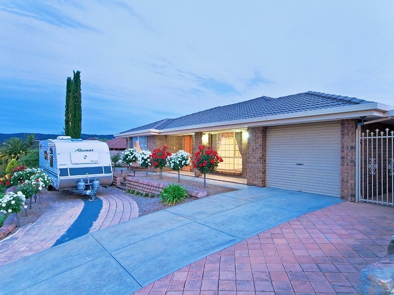 29 Jagger Crescent, Woodcroft SA 5162