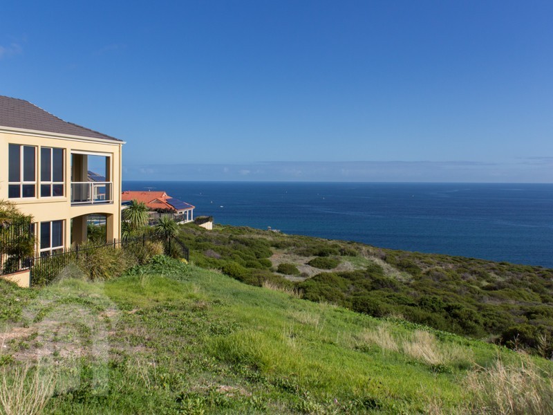 19 Petrel Close, Hallett Cove SA 5158