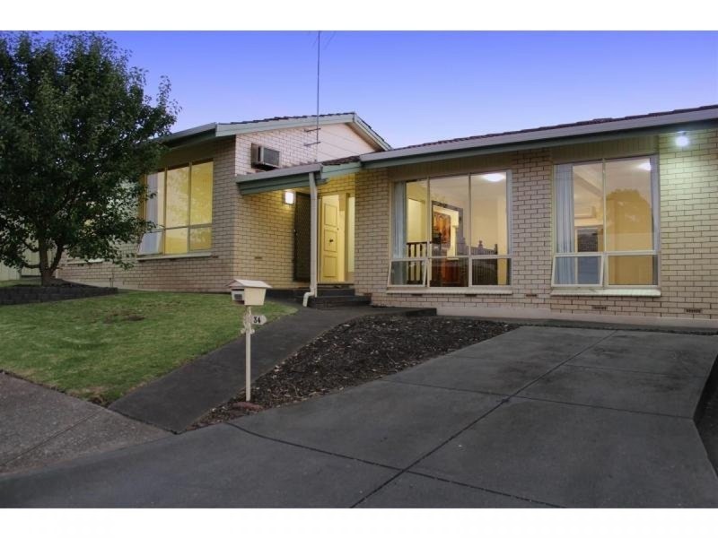 34 Burns Court, Morphett Vale SA 5162