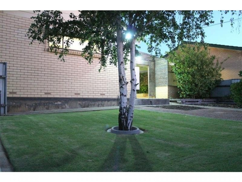 34 Burns Court, Morphett Vale SA 5162
