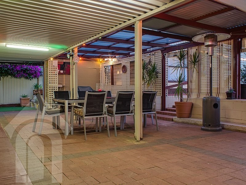 17 Rosemary Terrace, Morphett Vale SA 5162