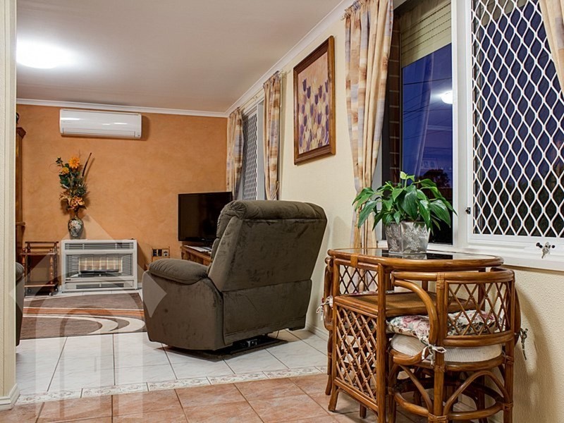 17 Rosemary Terrace, Morphett Vale SA 5162
